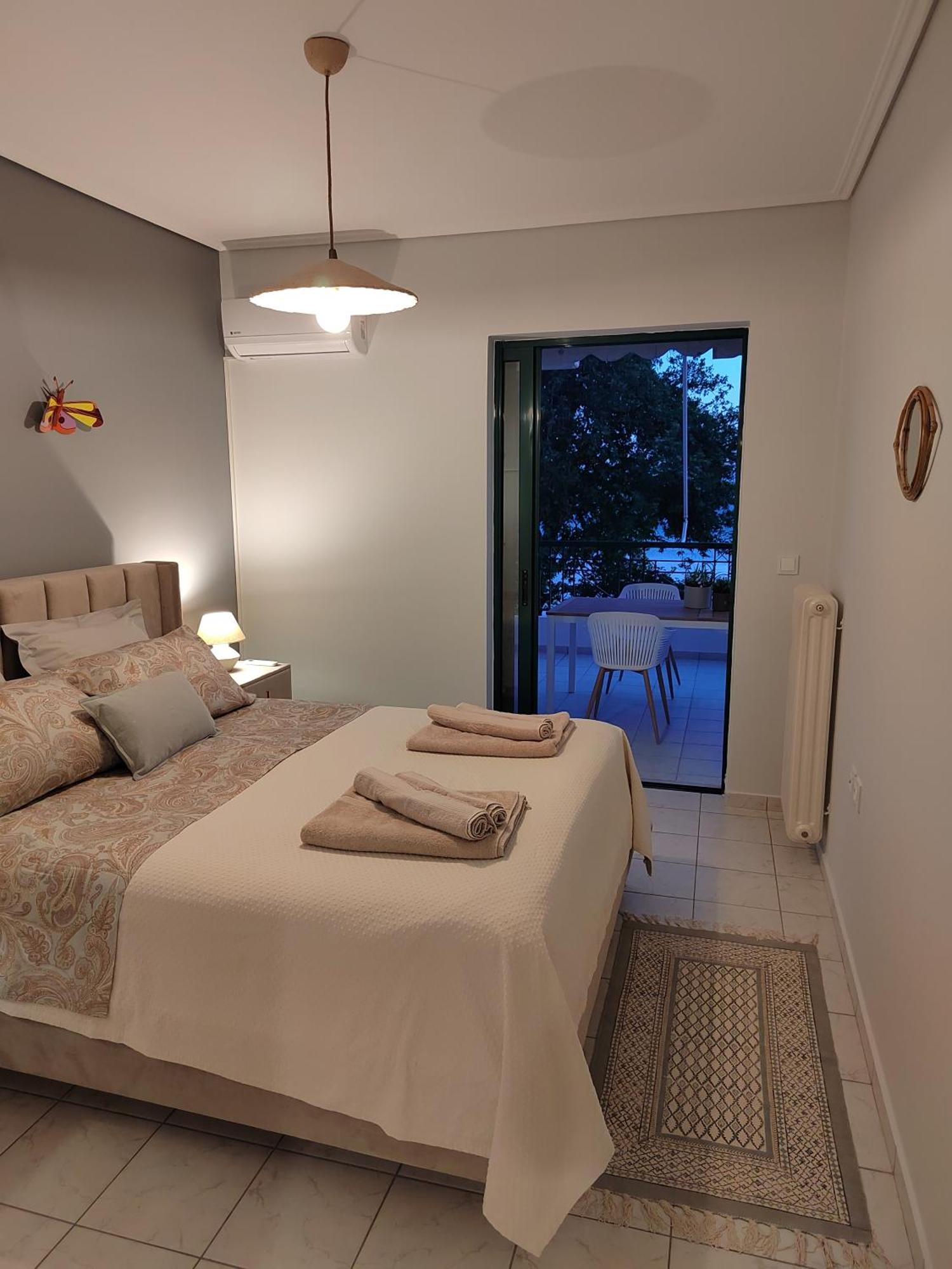 The Cozy Seaside Apartment Nafpaktos Extérieur photo